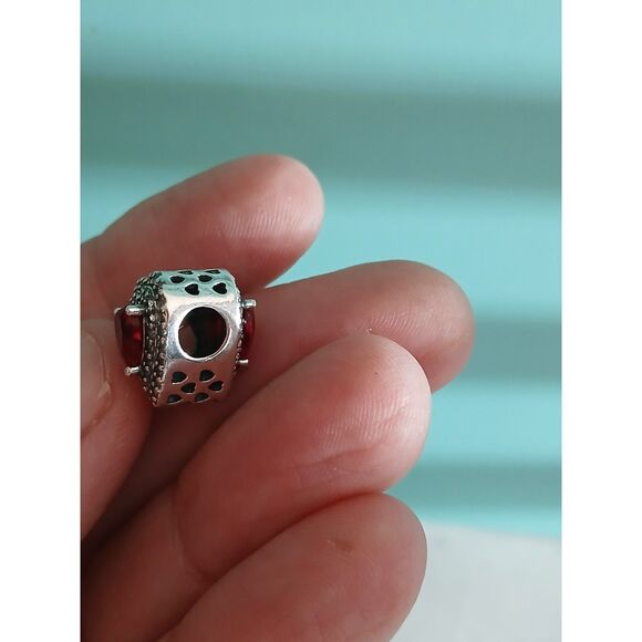 Sparkling Levelled Heart Charm – Red Man-Made Crystals in Pave Setting – S925 - Picture 10 of 14